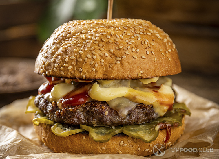 Гамбургер с картошкой