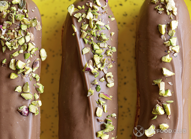 Фисташковые эклеры в шоколаде