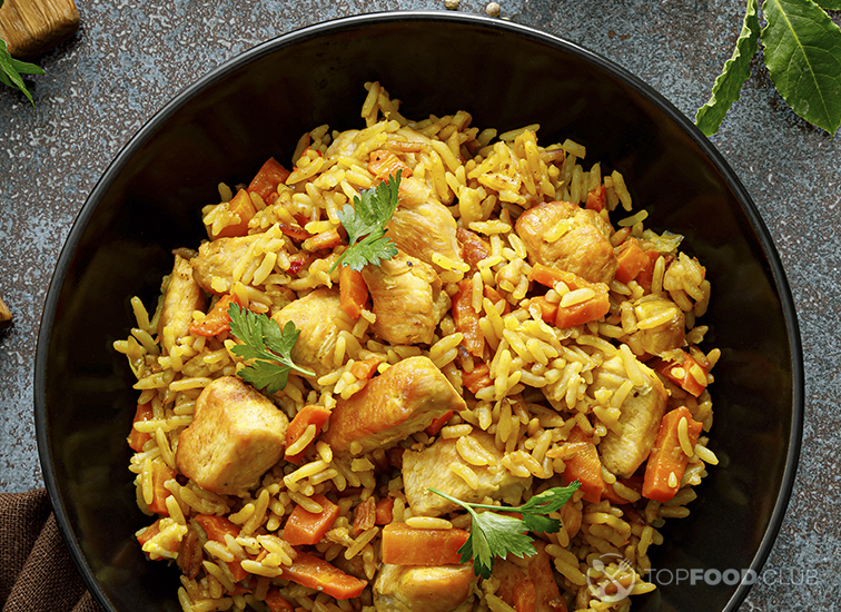 Плов с курицей в мультиварке